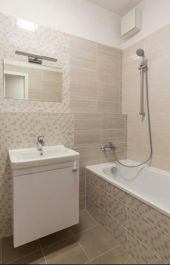 Greenbay Golf Apartments Trencin Bagian luar foto
