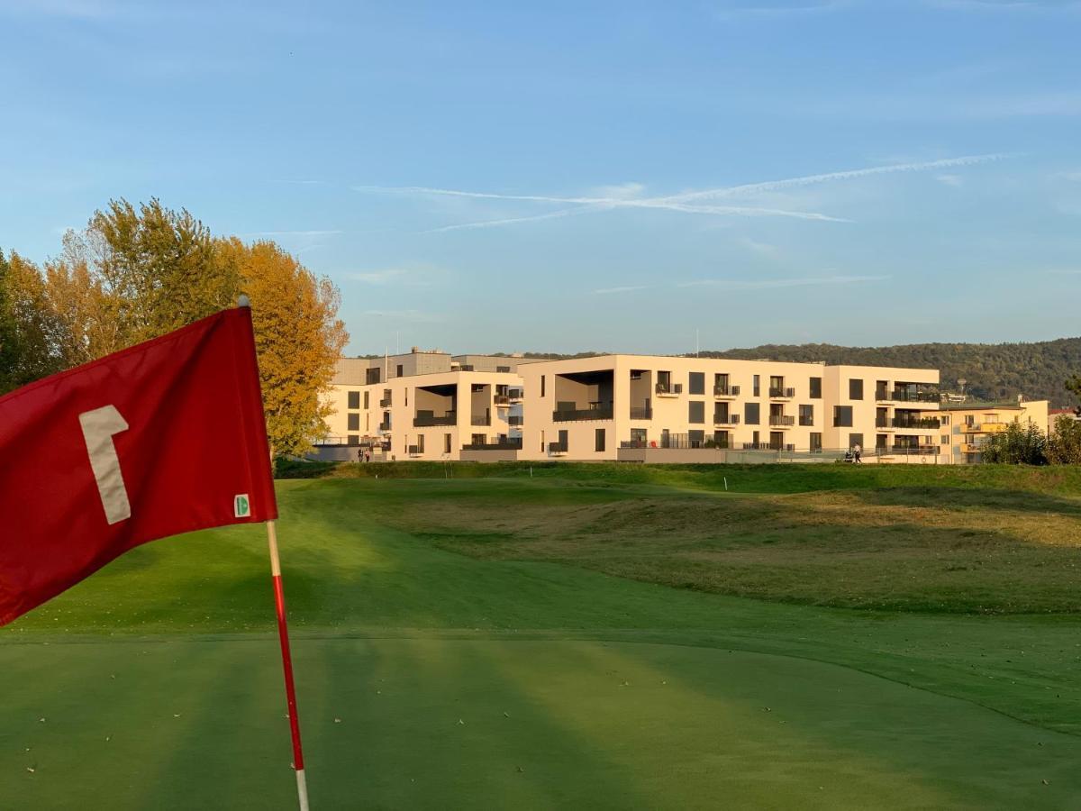 Greenbay Golf Apartments Trencin Bagian luar foto